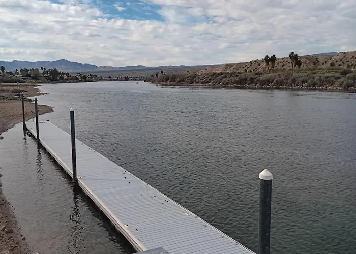 Beautiful Riverview With Boatlaunch Apartment